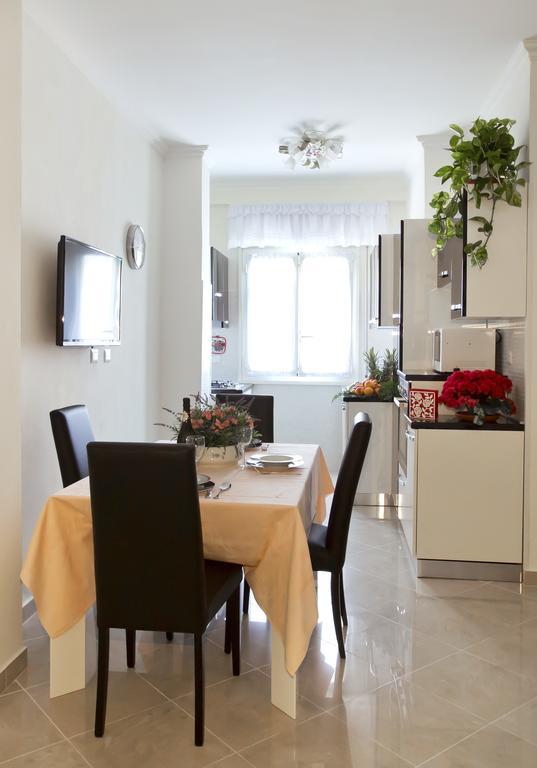 Il Bacio Holidayhouse Best Location For Jubilee 2024-2026 Roma Cameră foto