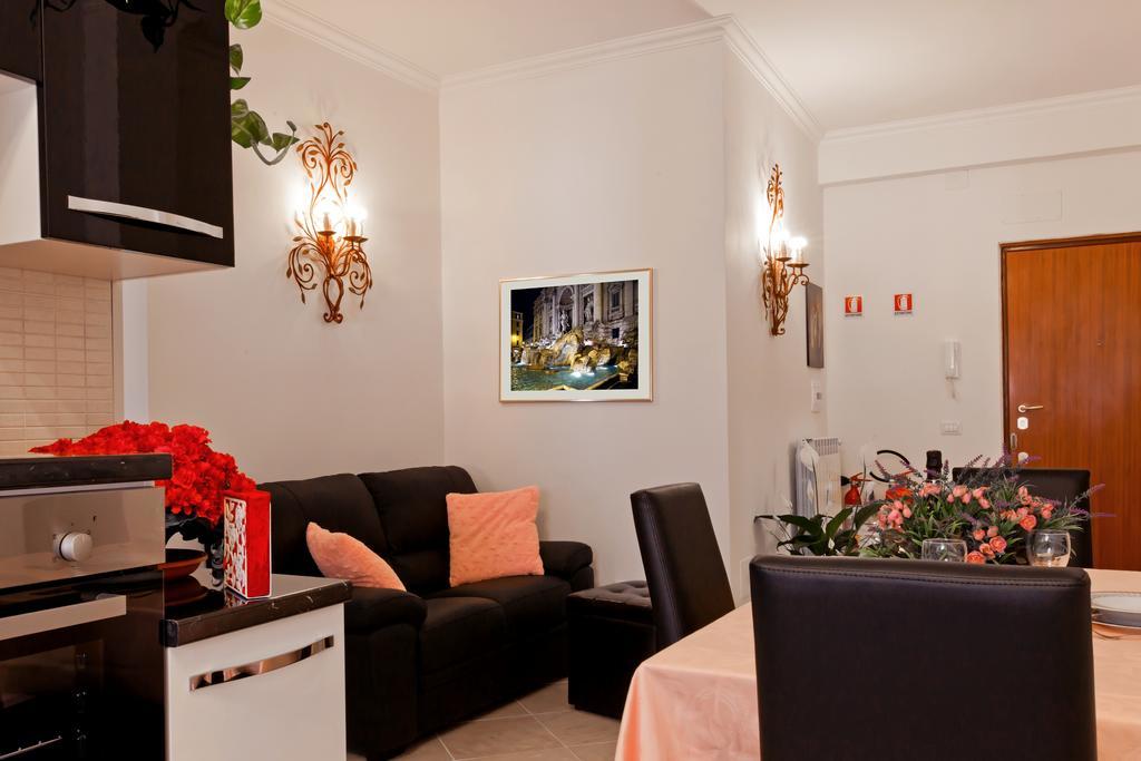 Il Bacio Holidayhouse Best Location For Jubilee 2024-2026 Roma Cameră foto
